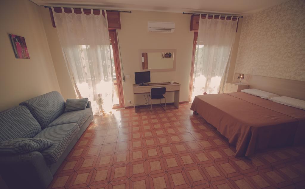 Camera Quadrupla Comfort