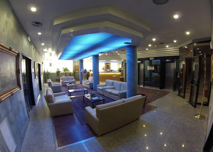 Benny Hotel